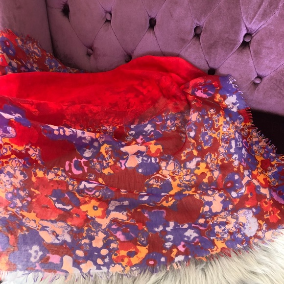 Anthropologie watercolor print scarf red, purple - Picture 6 of 8